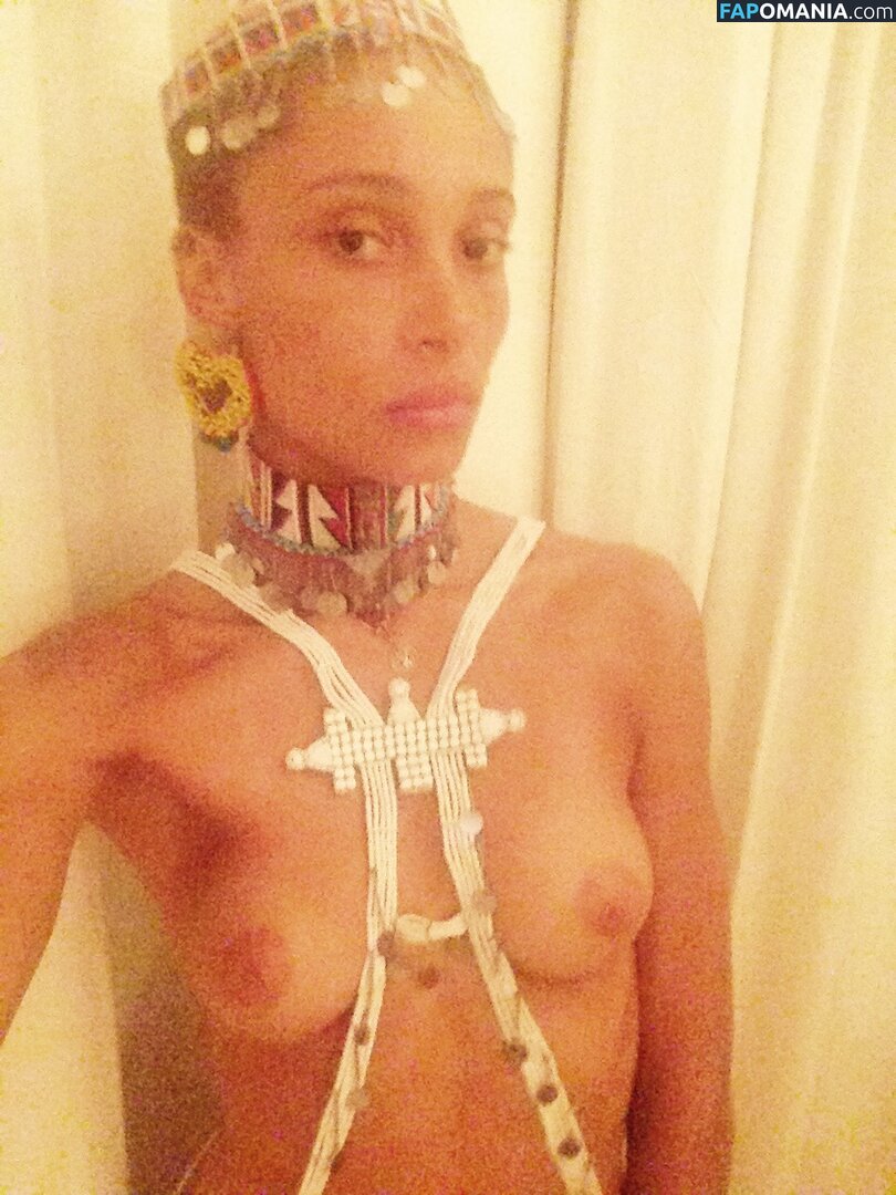 Adwoa Aboah Naken Läckta Foto #28