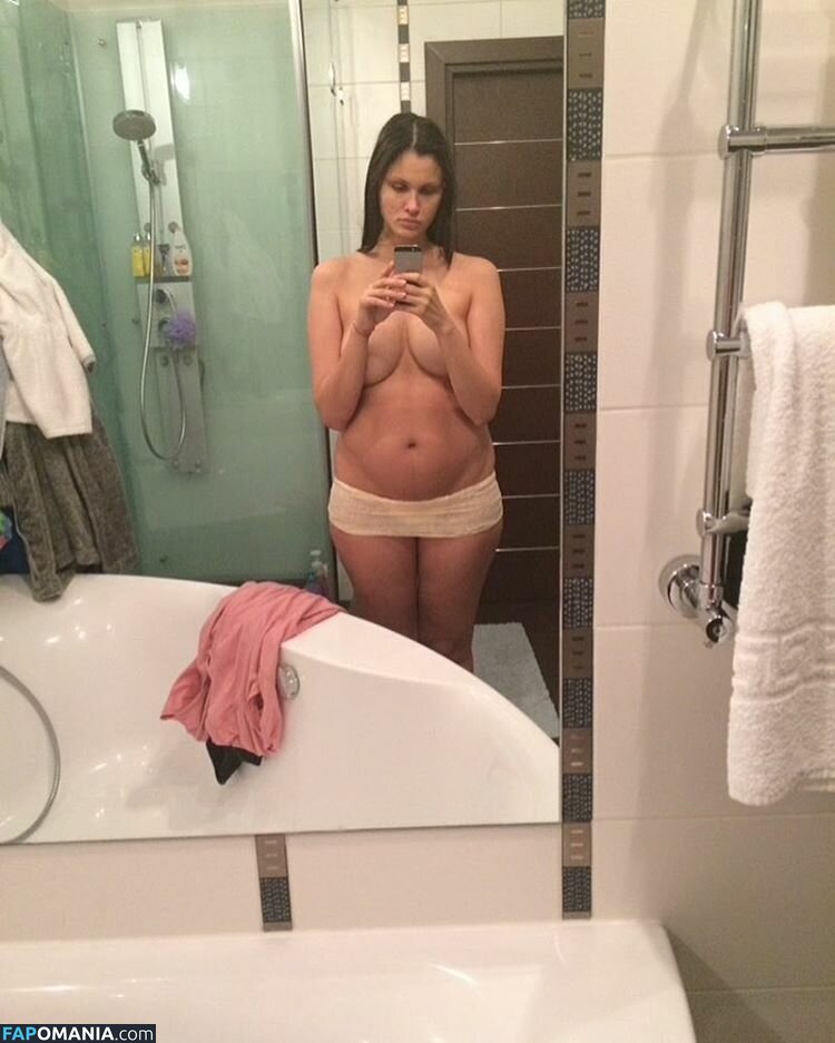 Alana Mamaeva Naken Läckta Foto #4
