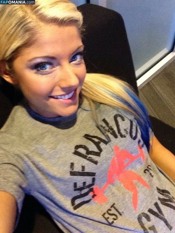 Alexa Bliss Naken Läckta Foto #2