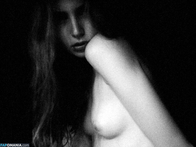 Ali Michaels Naken Läckta Foto #30