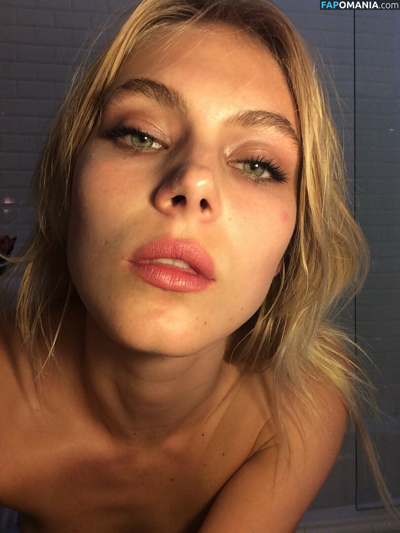 Allegra Carpenter Naken Läckta Foto #68