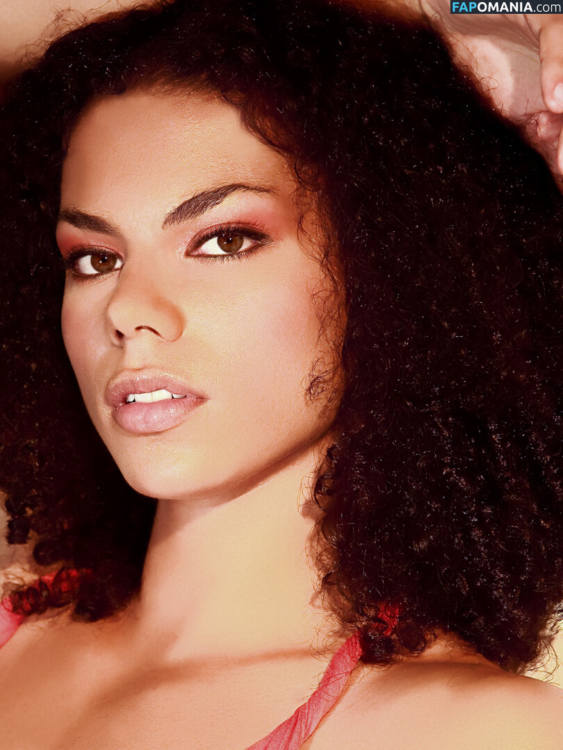 Alysha Clark Naken Läckta Foto #26