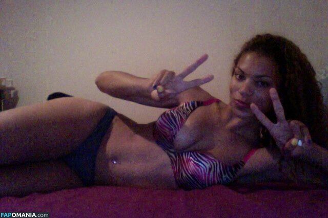 Alysha Clark Naken Läckta Foto #36