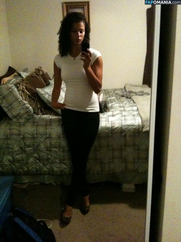 Alysha Clark Naken Läckta Foto #43