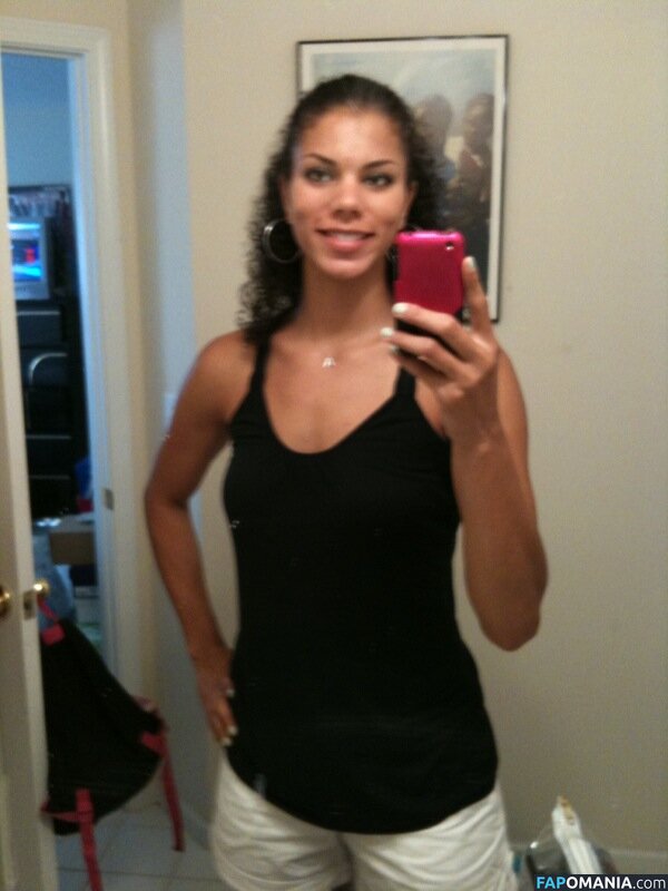 Alysha Clark Naken Läckta Foto #44