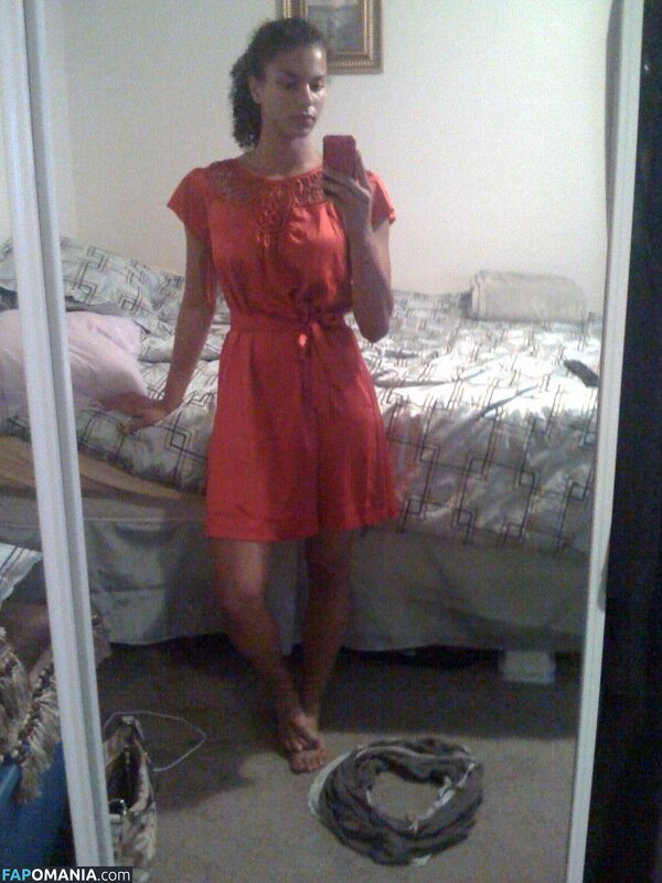 Alysha Clark Naken Läckta Foto #45