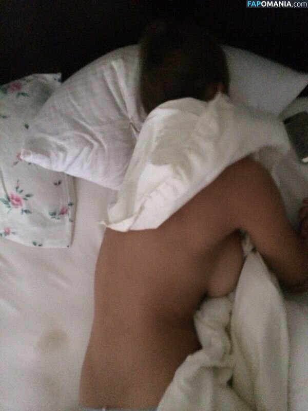 Alyssa Arce Naken Läckta Foto #59