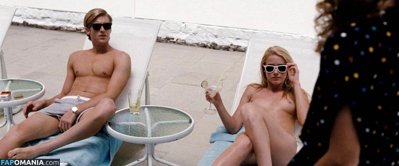 Amber Heard Naken Läckta Foto #39