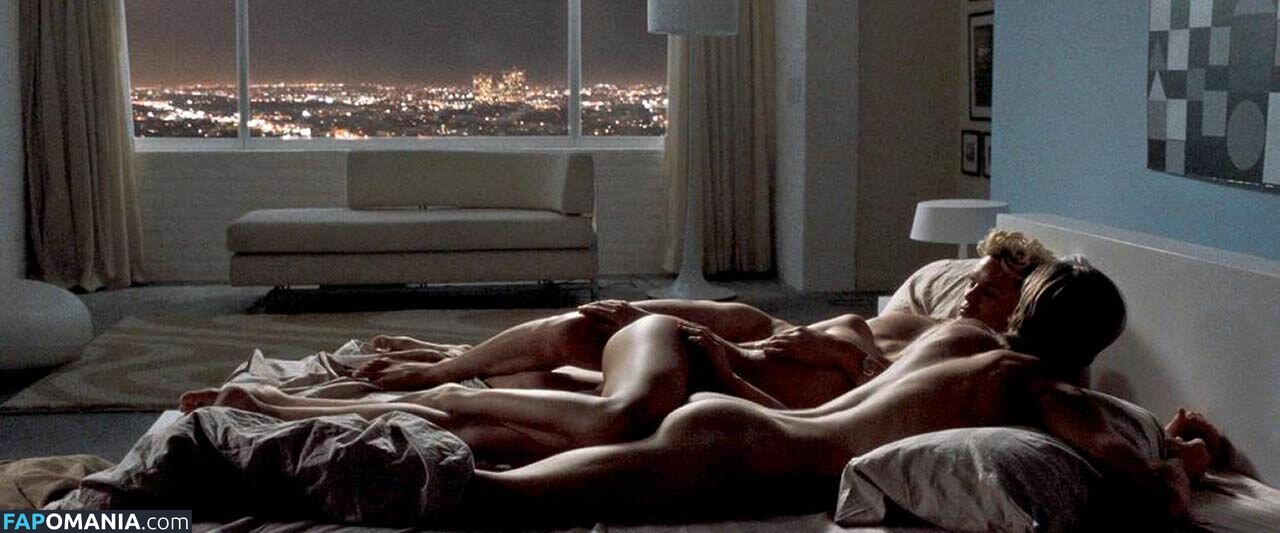 Amber Heard Naken Läckta Foto #42