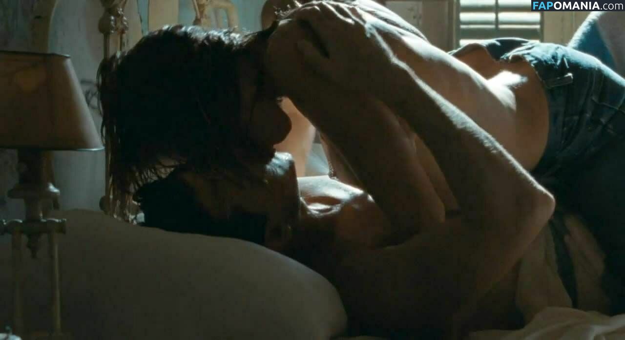 Amber Heard Naken Läckta Foto #44