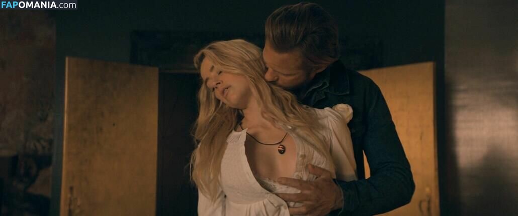 Amber Heard Naken Läckta Foto #48