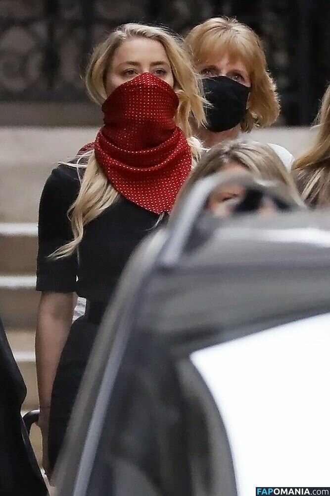 Amber Heard Naken Läckta Foto #64