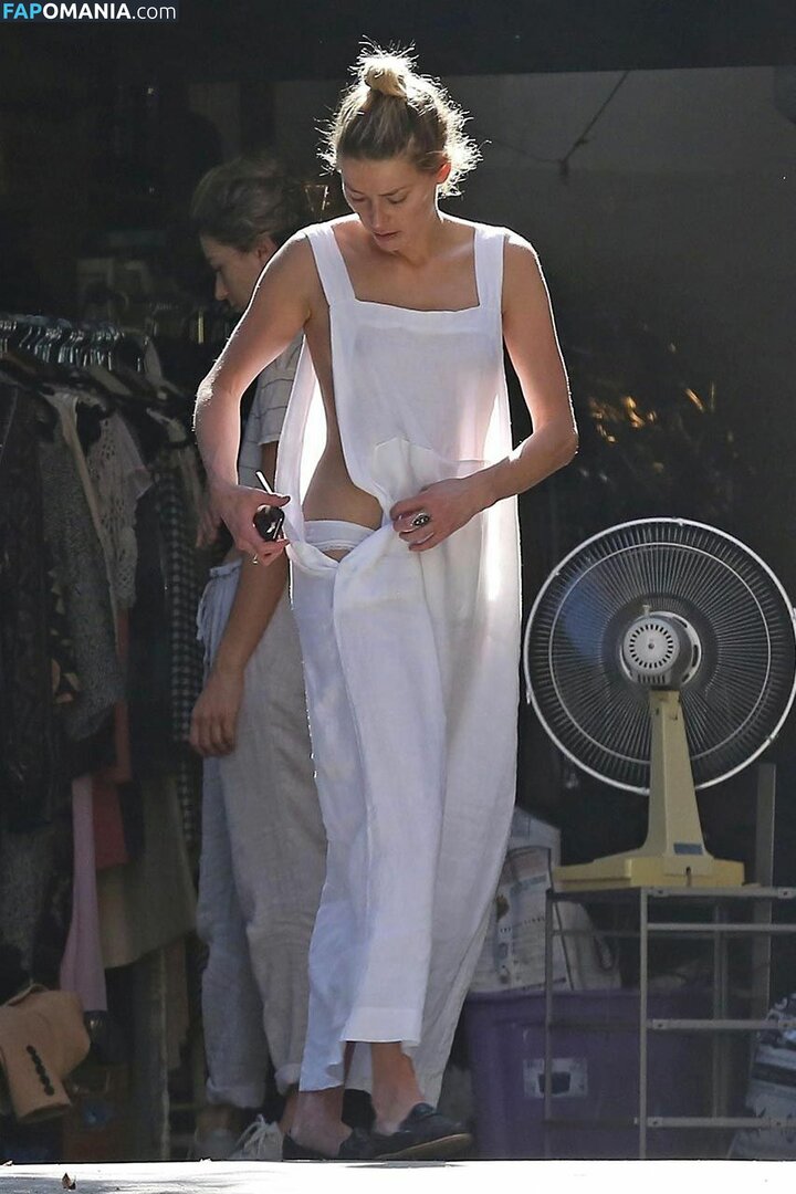 Amber Heard Naken Läckta Foto #101