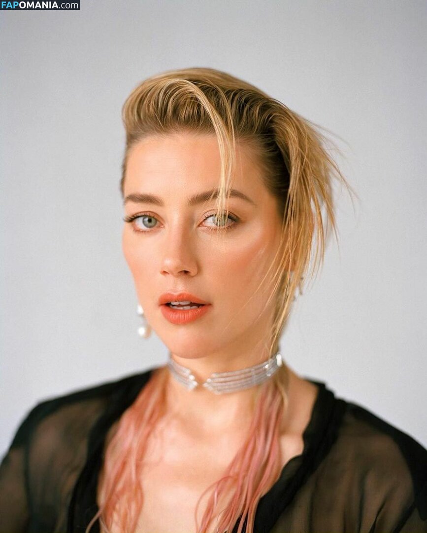 Amber Heard Naken Läckta Foto #127