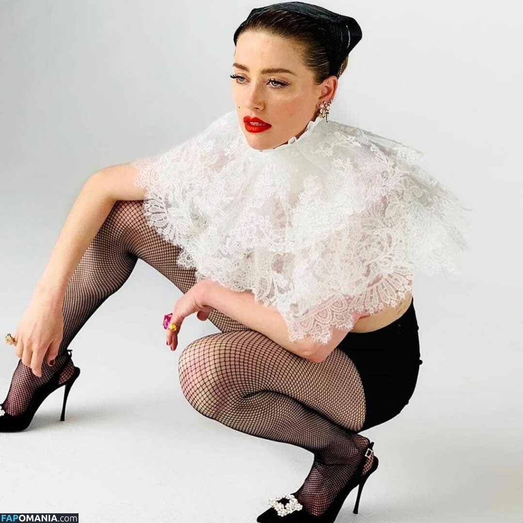 Amber Heard Naken Läckta Foto #133