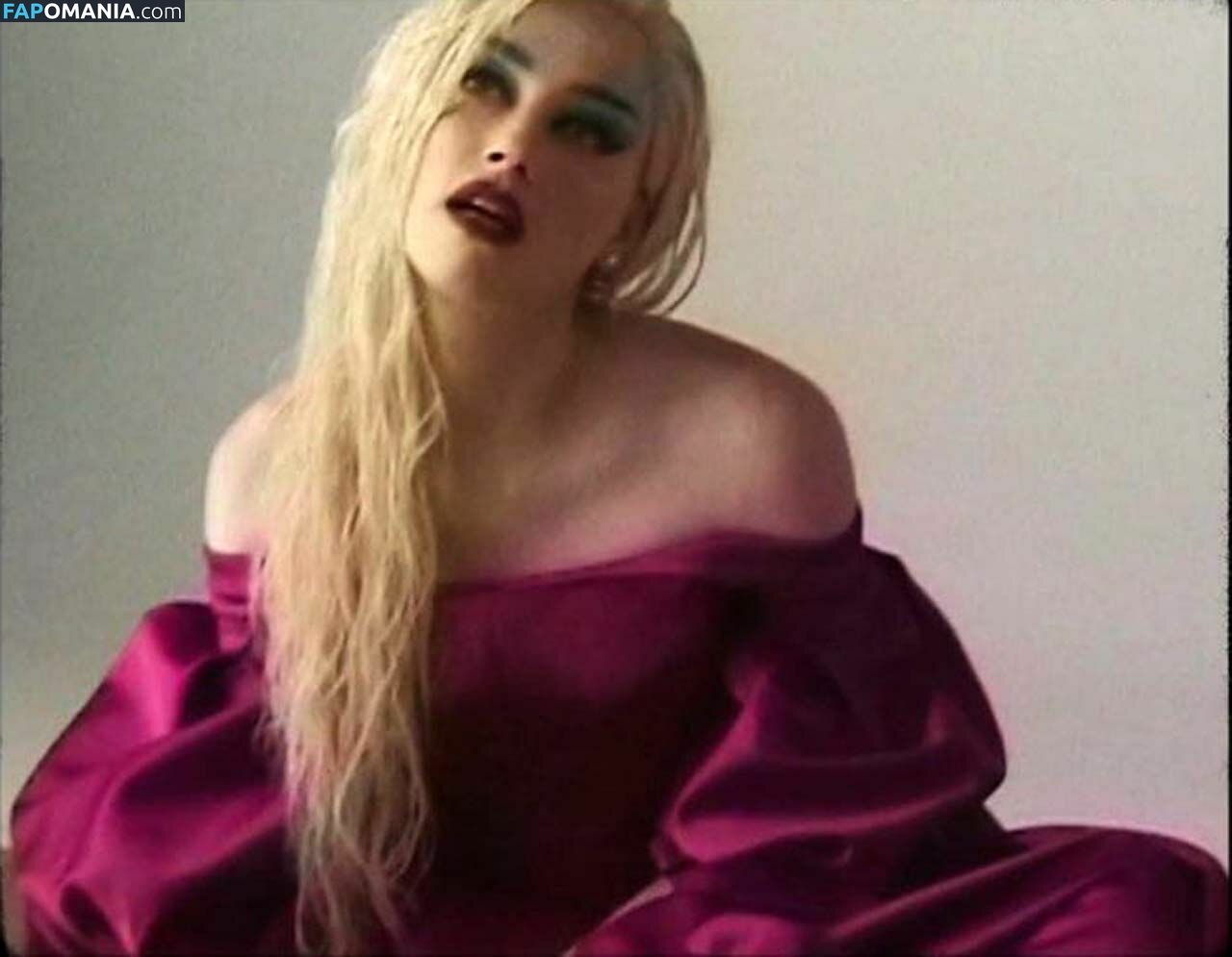 Amber Heard Naken Läckta Foto #141