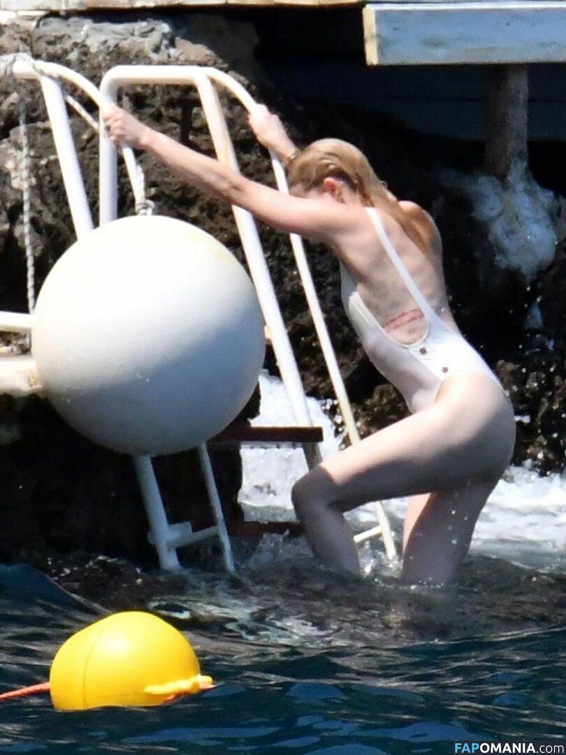 Amber Heard Naken Läckta Foto #153