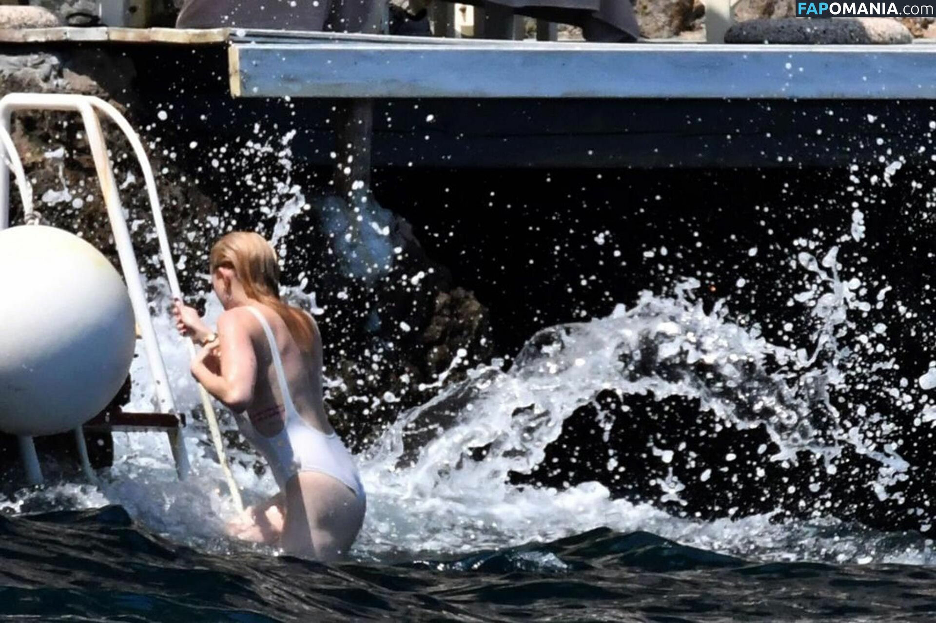 Amber Heard Naken Läckta Foto #154