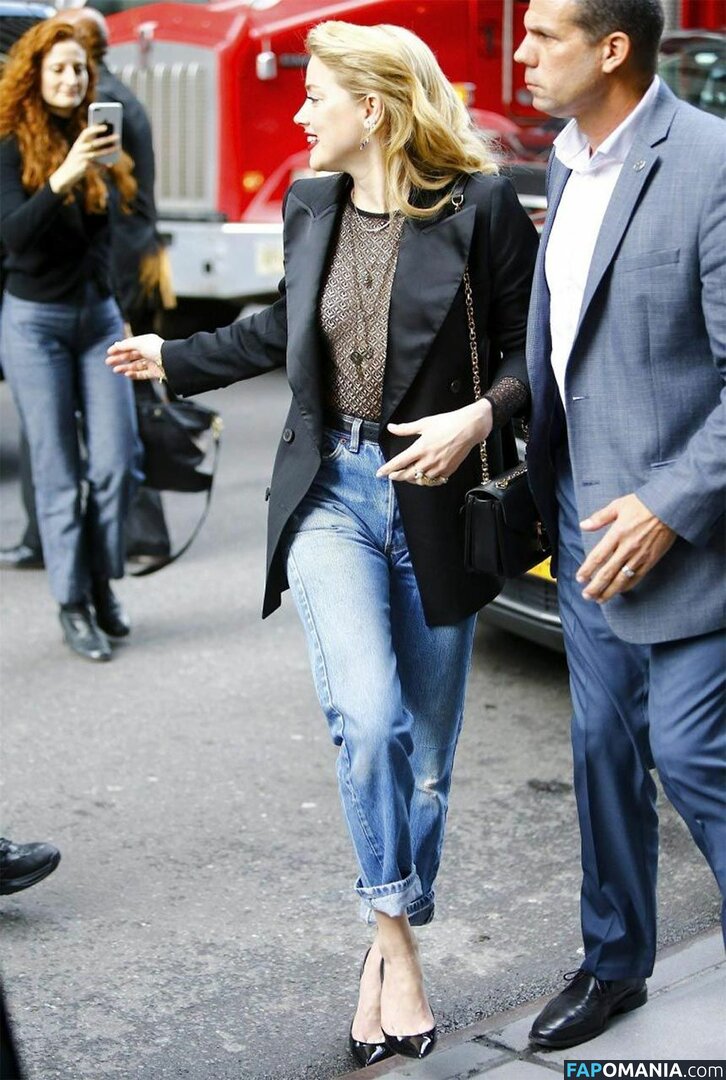 Amber Heard Naken Läckta Foto #192