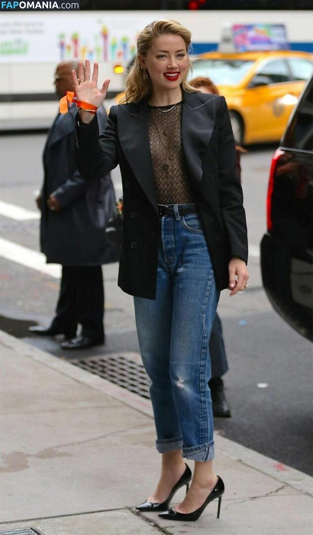 Amber Heard Naken Läckta Foto #198