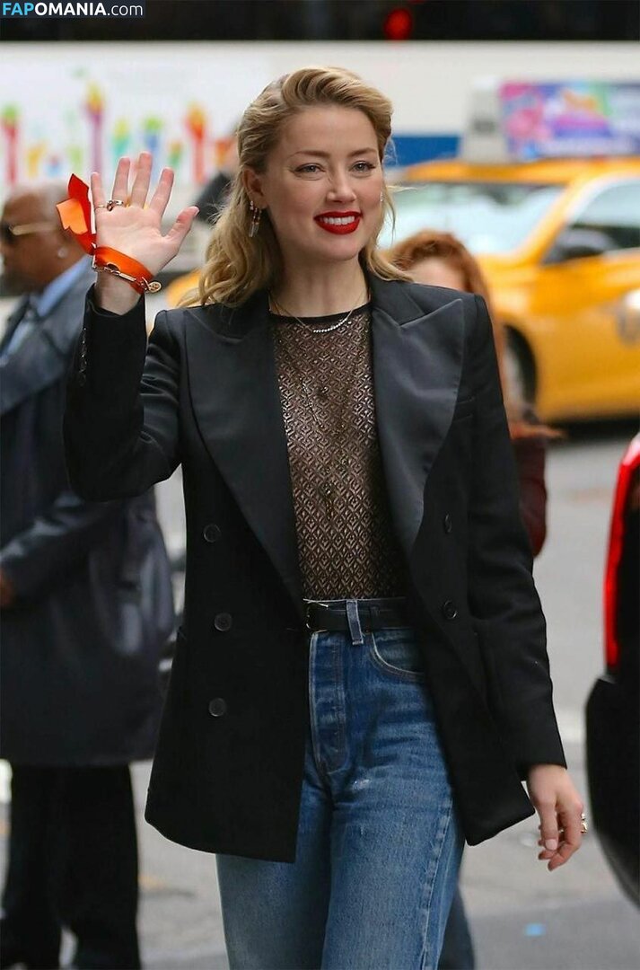 Amber Heard Naken Läckta Foto #199