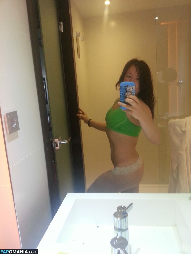 Angela Magana Naken Läckta Foto #4