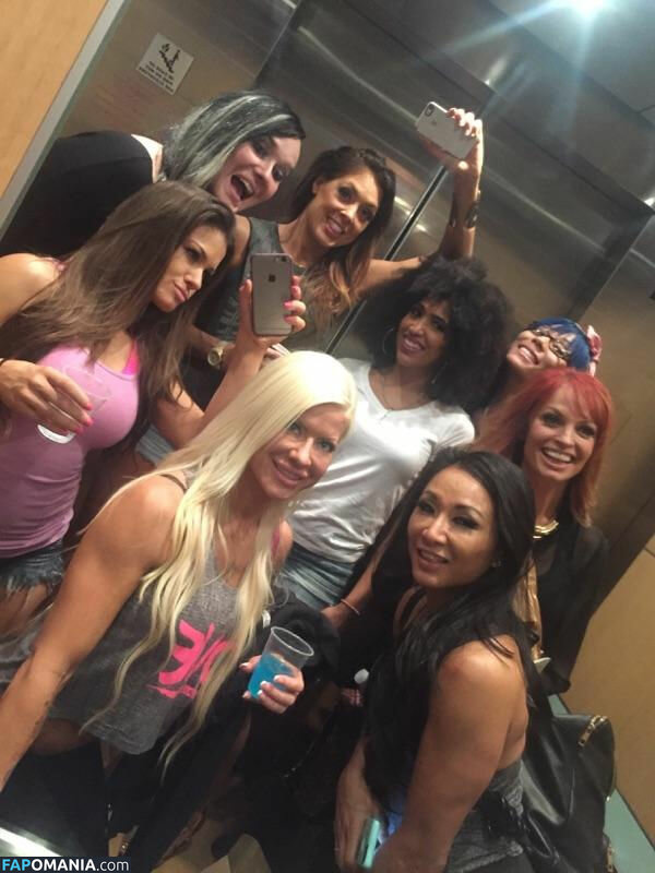 Angelina Love Naken Läckta Foto #14