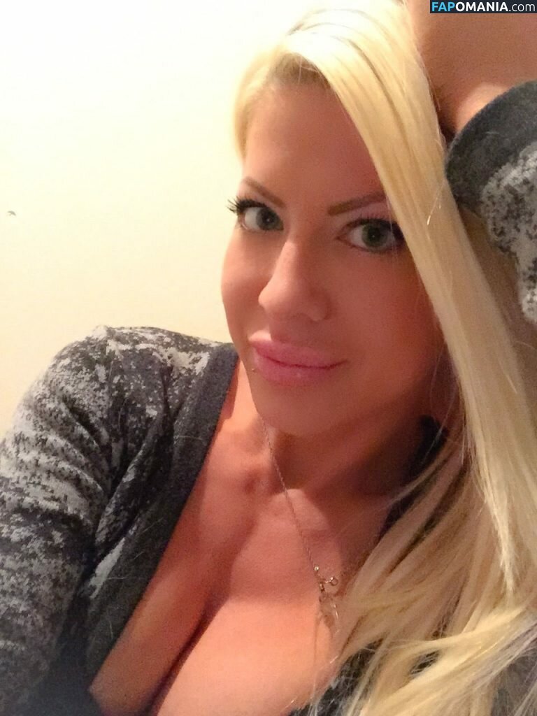 Angelina Love Naken Läckta Foto #59