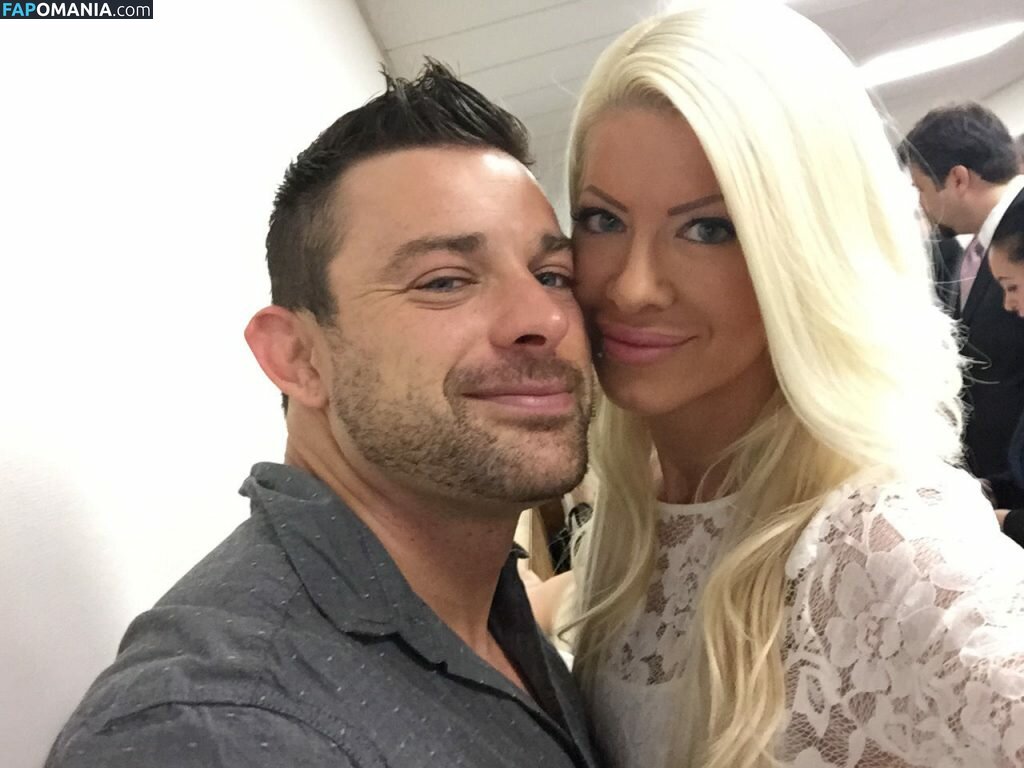 Angelina Love Naken Läckta Foto #118
