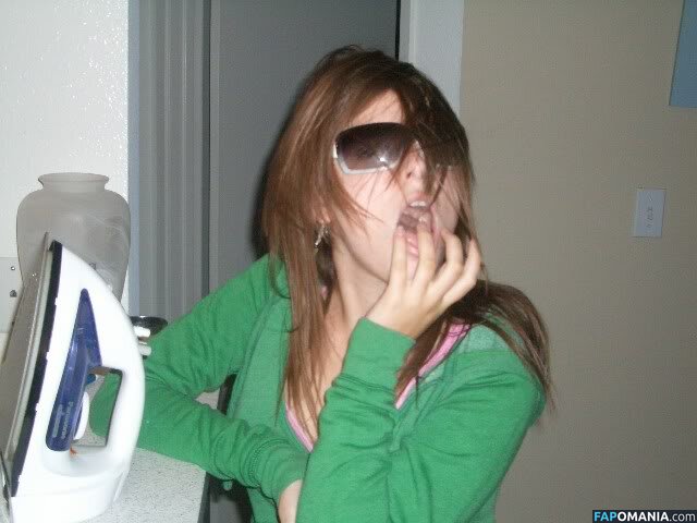 Anna Kendrick Naken Läckta Foto #6