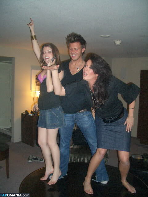 Anna Kendrick Naken Läckta Foto #25