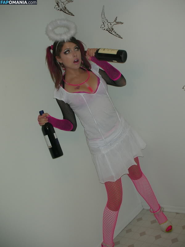 Anna Kendrick Naken Läckta Foto #61