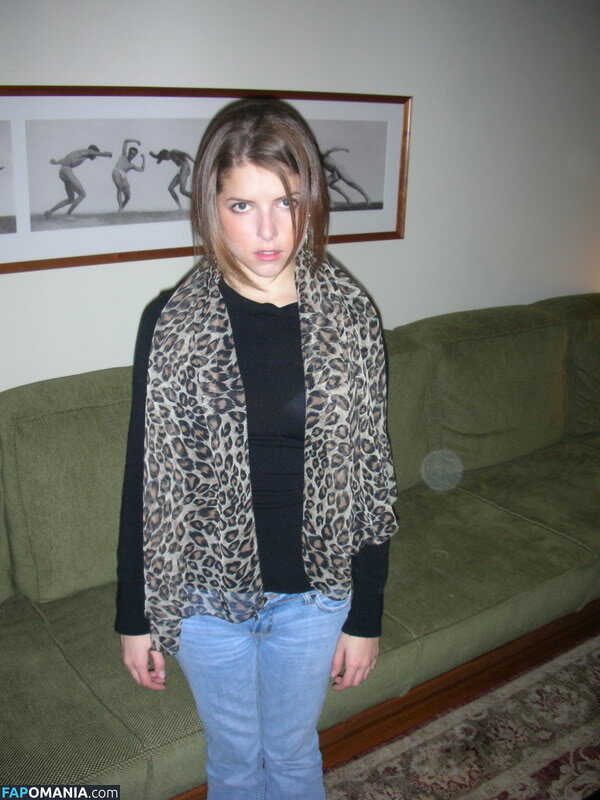 Anna Kendrick Naken Läckta Foto #71