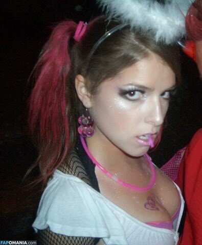 Anna Kendrick Naken Läckta Foto #84