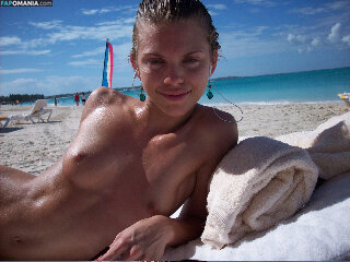 AnnaLynne McCord Naken Läckta Foto #16