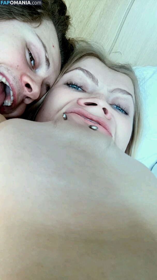 Annika Boron Naken Läckta Foto #24