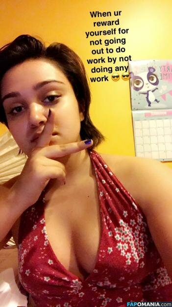 Ariela Barer Naken Läckta Foto #3