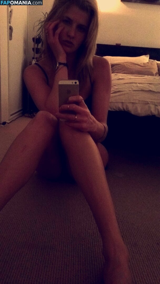 Ashley Bradley Naken Läckta Foto #20