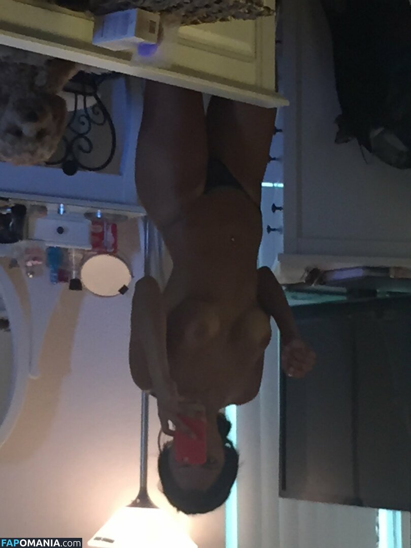 Ashley Hannawacker Naken Läckta Foto #11