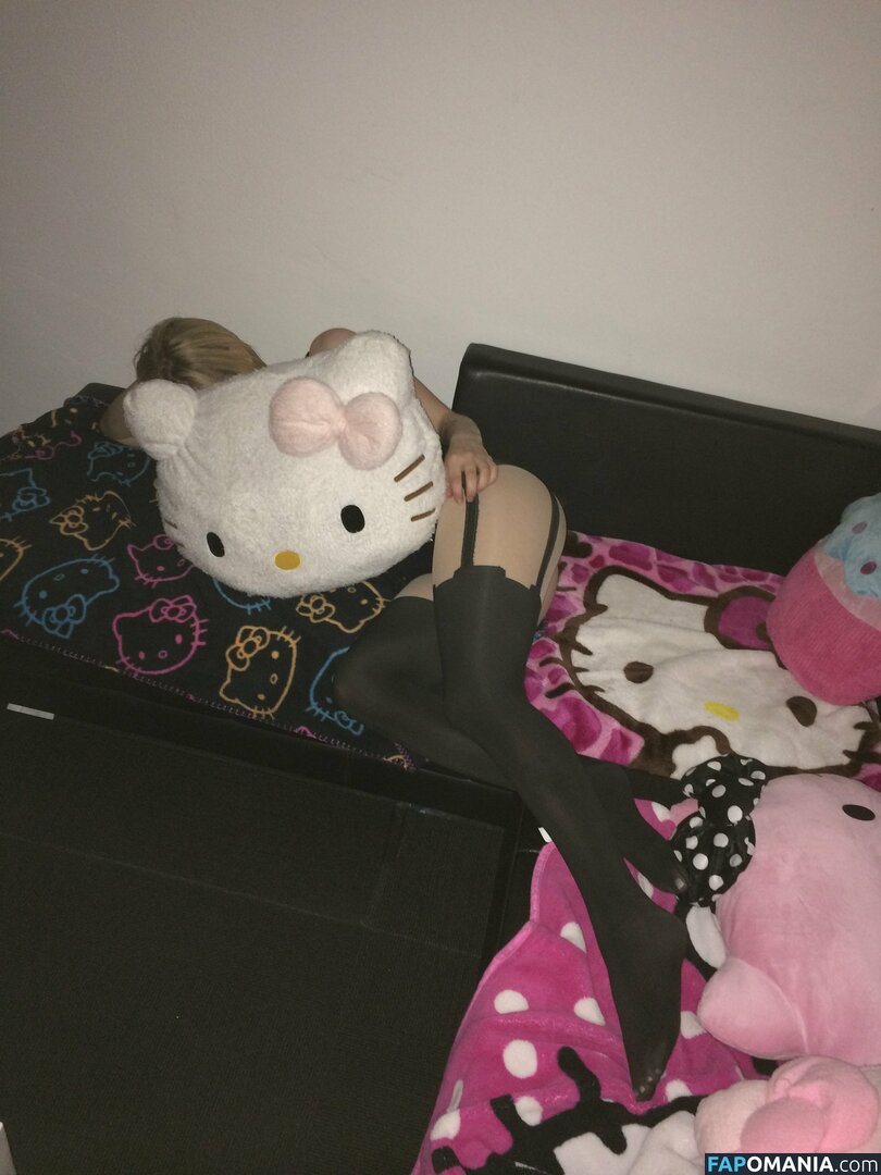 Avril Lavigne Naken Läckta Foto #13