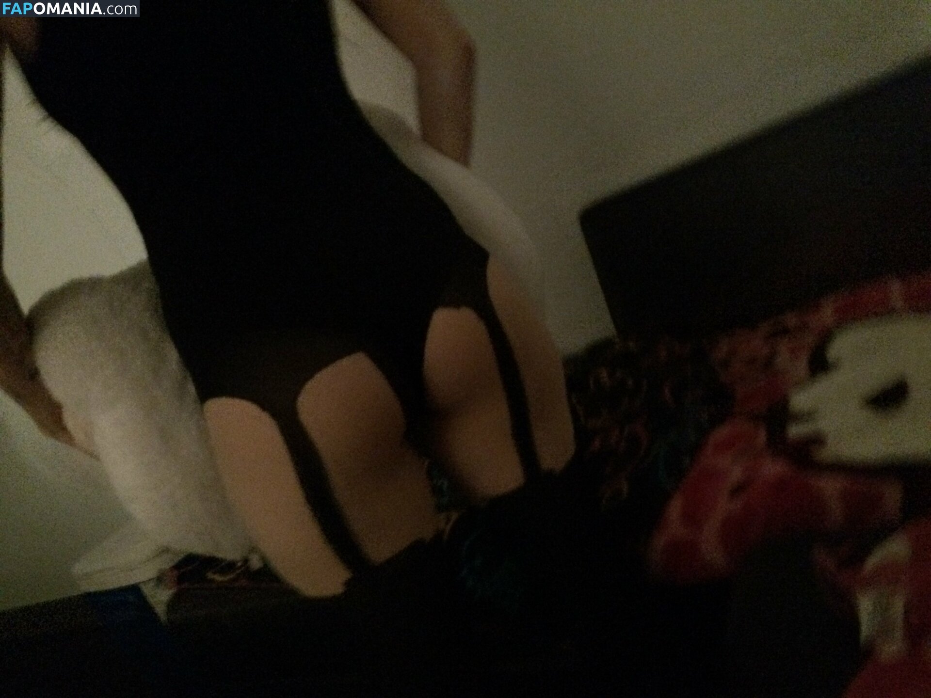 Avril Lavigne Naken Läckta Foto #18