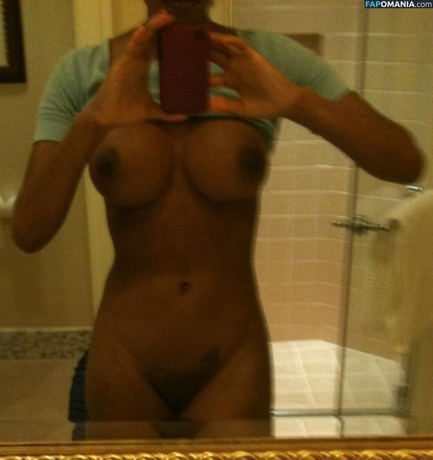 Brandi Rhodes Naken Läckta Foto #3