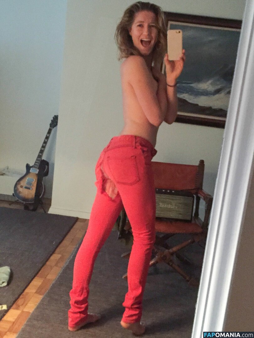 Caitlin Gerard Naken Läckta Foto #13