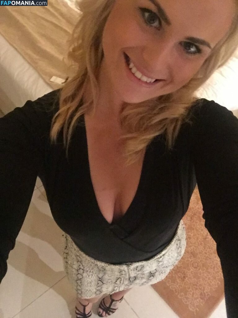 Carly Booth Naken Läckta Foto #97