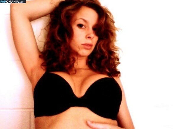 Carly Simmons Naken Läckta Foto #60