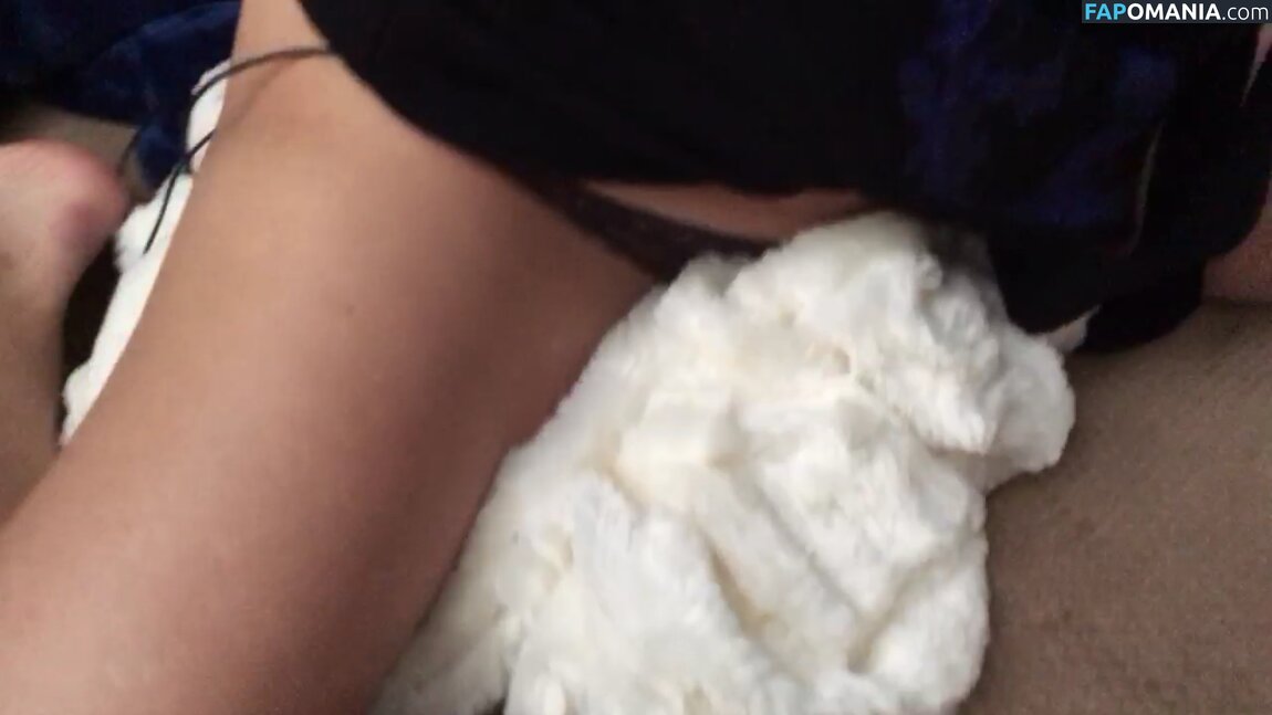 Catherine Bell Naken Läckta Foto #6