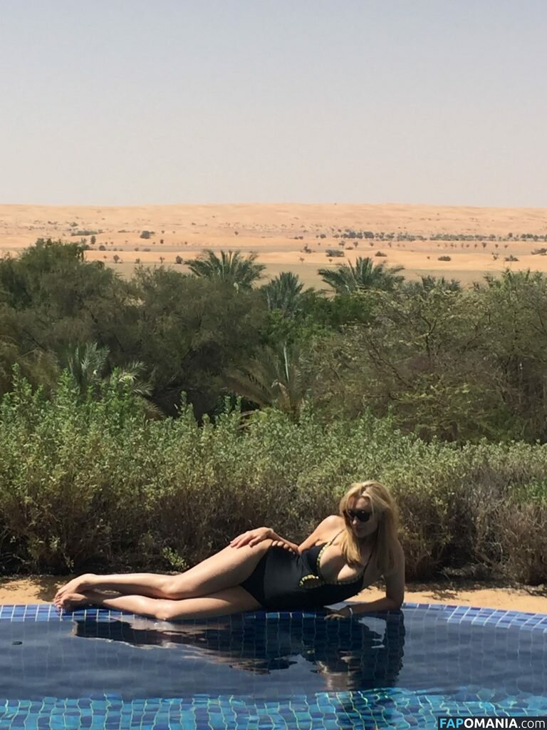 Catherine Tyldesley Naken Läckta Foto #9