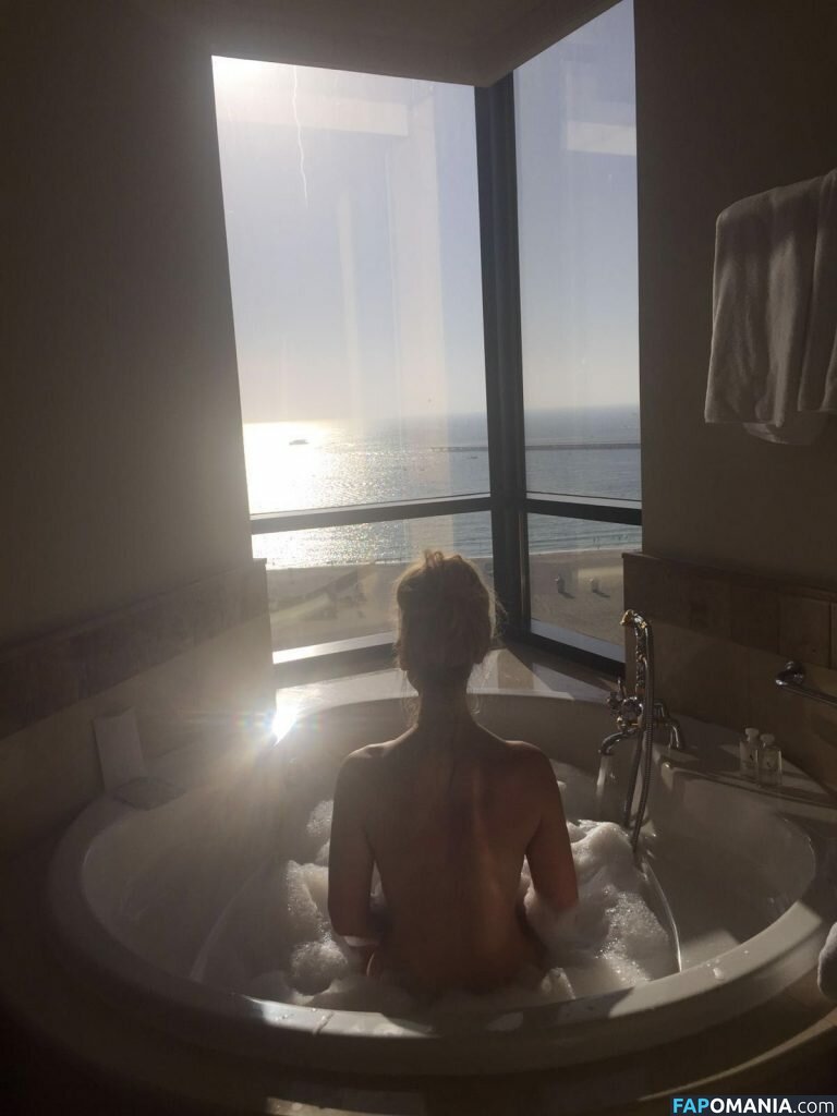 Catherine Tyldesley Naken Läckta Foto #55