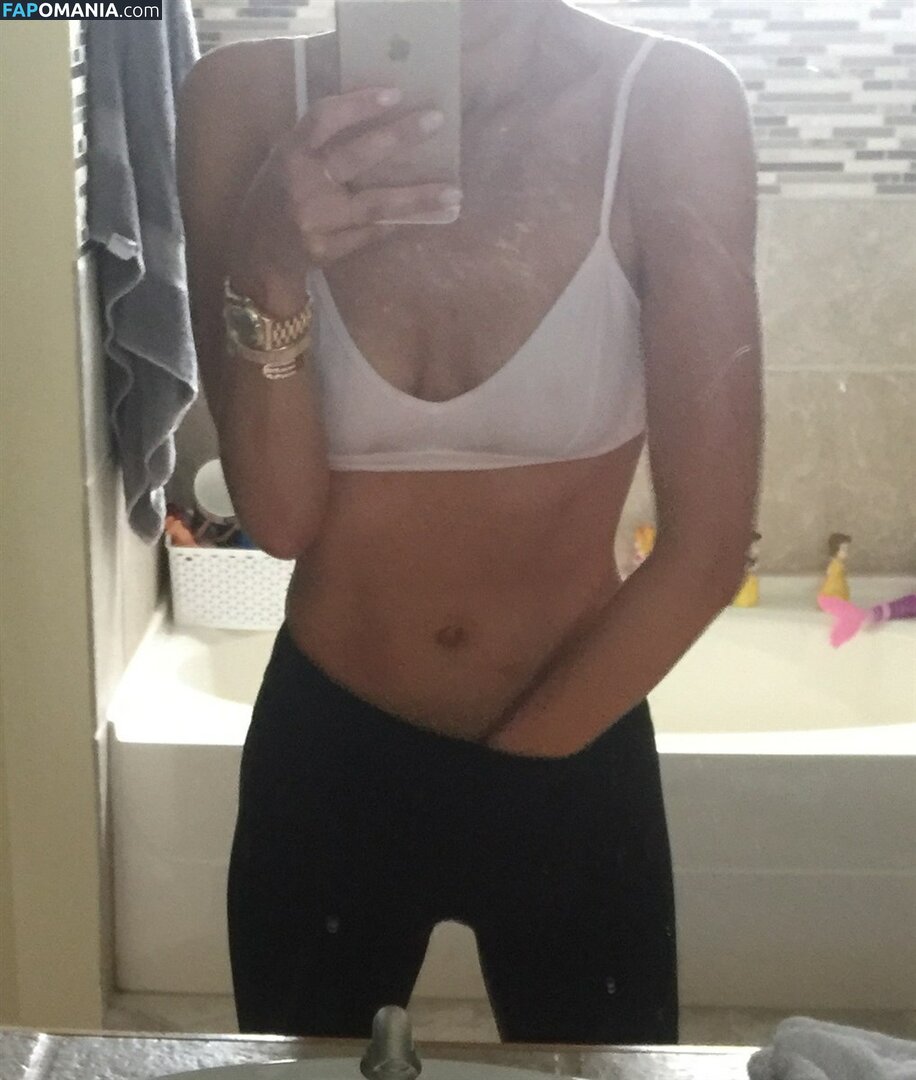 Charissa Thompson Naken Läckta Foto #34