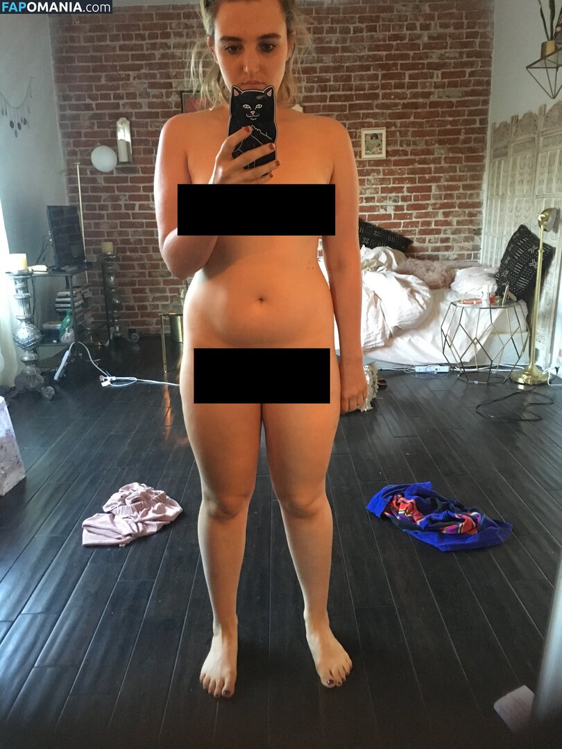 Chloe Fineman Naken Läckta Foto #3